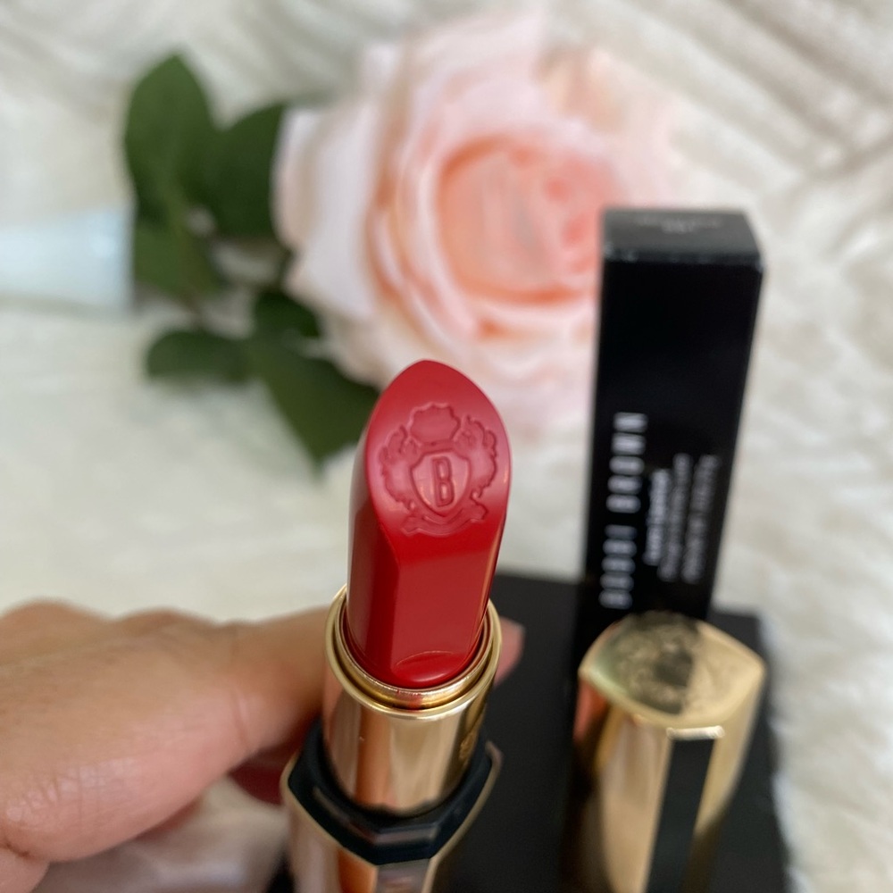 Bobbi Brown Luxe Lipstick Metro Red 801 Full Size - Picture 3 of 7